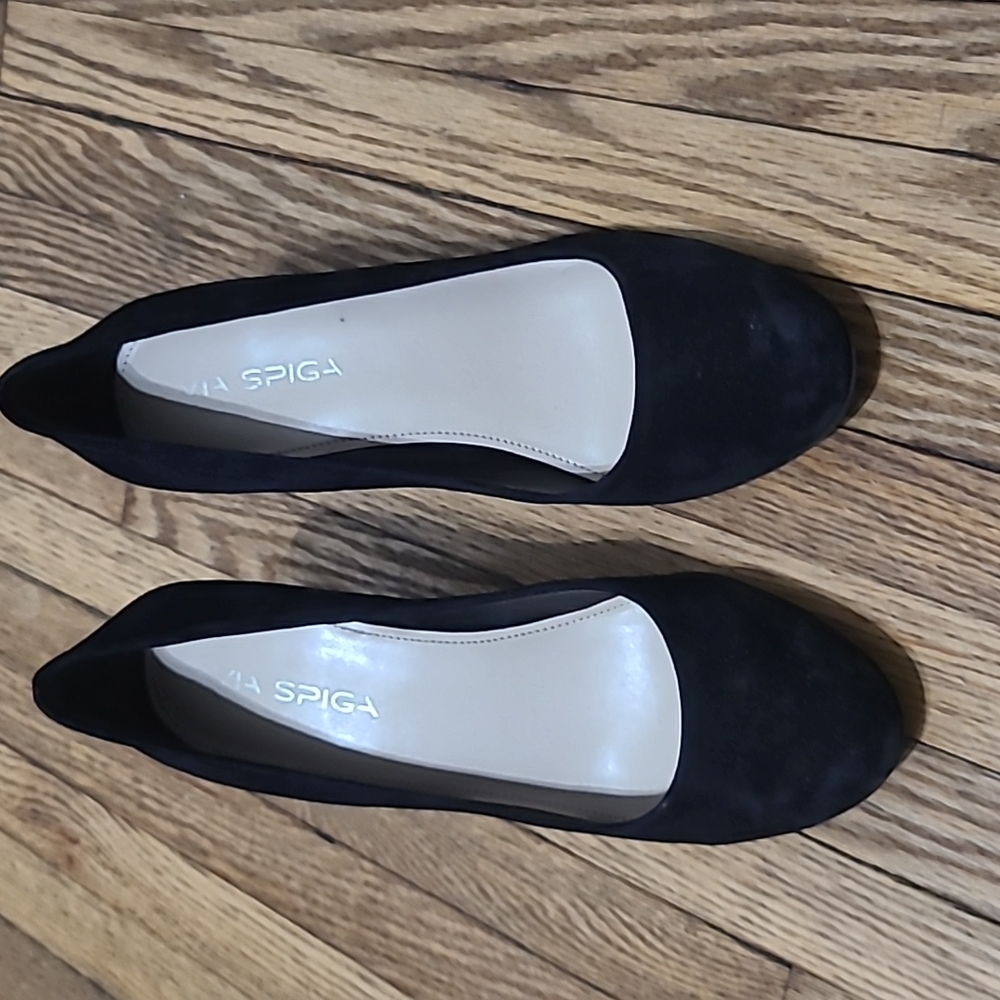 Via Spiga black suede size 7 wedge.